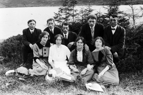 Group Portrait by John Staples c.1900